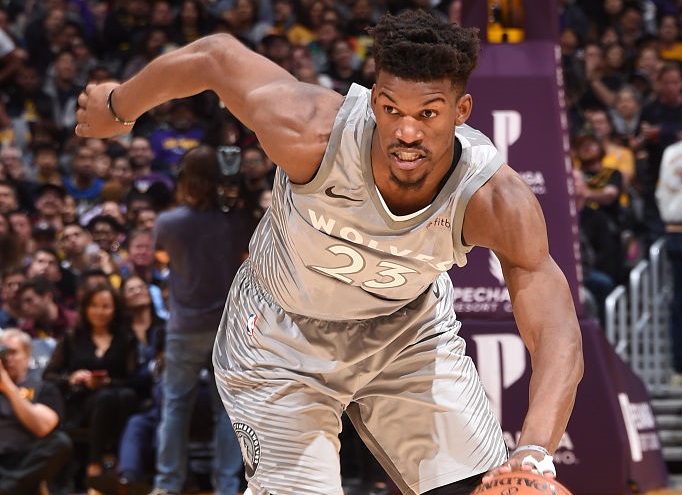 集结日突围战来临，明尼苏达森林狼围绕欧冠门线救险，更衣室稳定，更衣室氛围转暖的简单介绍