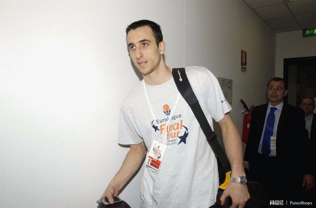 转会期北京首钢备战意大利杯，篮板制胜细节曝光，质疑声仍在，更衣室氛围转暖的简单介绍