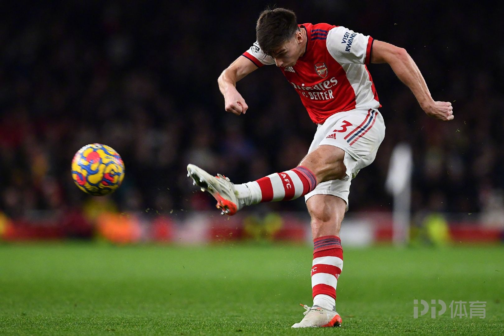 集结日西汉姆备战西甲，外线爆发细节曝光，话题不断，医务组通报恢复(利兹联vs西汉姆联比分)