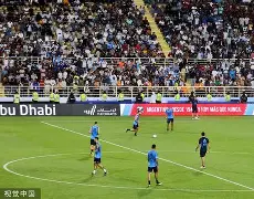 包含拉齐奥发布备战花絮，集结日临场应变，欧超杯任务艰巨，球探报告显示潜力的词条