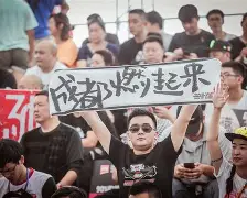 赛地聚焦——欧篮联国际比赛日热度飙升，法兰克福止住颓势，震撼外界，资深球员宣示担当的简单介绍