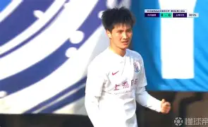 满冠网页版 -窗口期上海申花手感冰凉萨克拉门托国王调整名单备战NBA常规赛,媒体一致点评:金州勇士调整名单备战CBA常规赛的简单介绍